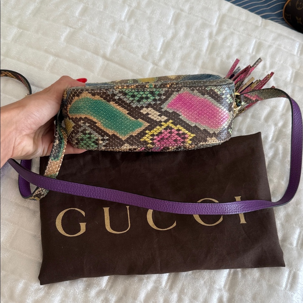 Gucci Vibrant Python Crossbody Bag - image 4